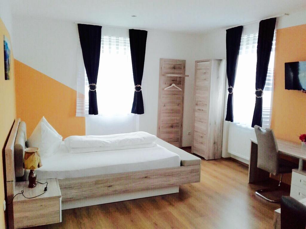 Herchsheim Arb Pension Gmbh מראה חיצוני תמונה